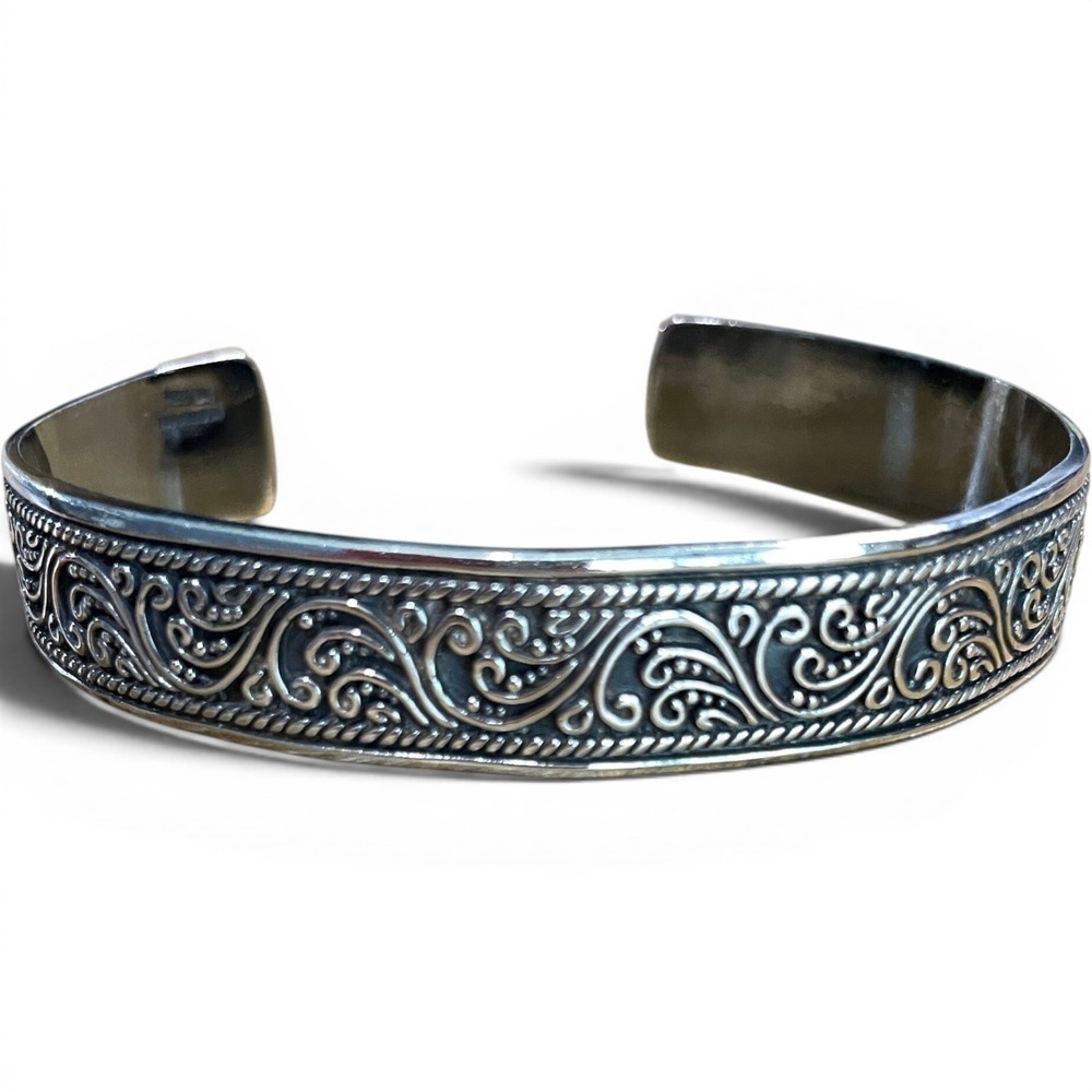 Sterling Silver Women's 7.5" Scrollwork Oxidized Cuff Bracelet